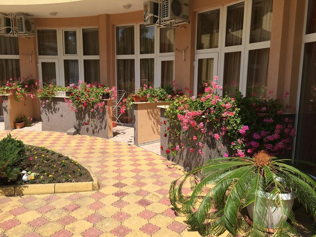 Hotel Beatris Family House Sunny Beach Exterior foto
